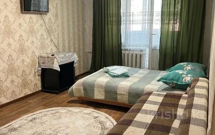 1-бөлмелі пәтер, 39 м², 5/5 қабат ай сайын, Чайковского 32, бағасы: 250 000 〒 в Алматы, Алмалинский р-н — фото 2