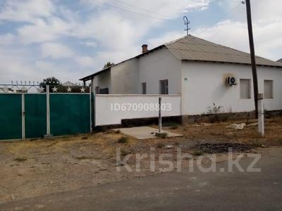 Отдельный дом • 5 комнат • 100 м² • 10 сот., Сапарбай болыс 5 за 18 млн 〒 в Туркестане