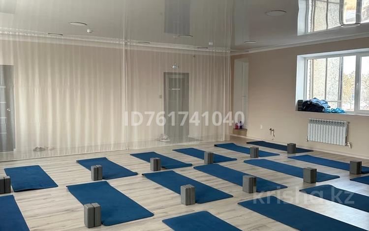 Фитнес и спорт, образование, конференц-залы, студии · 108 м² за 4 000 〒 в Костанае — фото 11