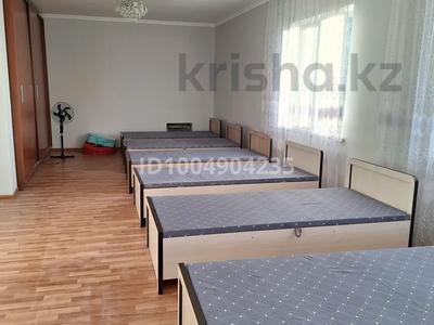 Отдельный дом · 2 комнаты · 200 м² · 8 сот., мкр 112 квартал 50 — Казиев за 350 000 ₸ в Шымкенте, Туран р-н