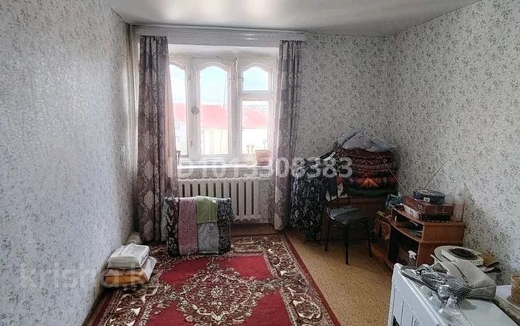 1-бөлмелі пәтер · 17.3 м² · 7/9 қабат, ул Абая 102, бағасы: 3 млн ₸ в Уральске — фото 2