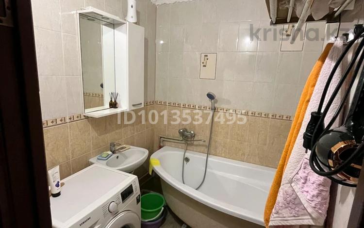 3-комнатная квартира · 74 м² · 3/5 этаж, Владимирская 19 за 24.5 млн ₸ в Атырау, мкр Авангард-4 — фото 2