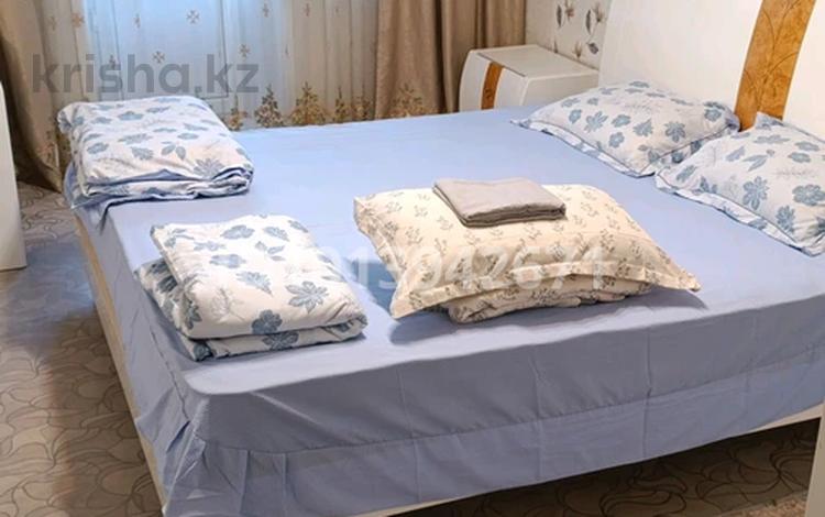 3-комнатная квартира · 65 м² · 4/9 этаж, мкр Юго-Восток, Мкр Юго-Восток, 30й микрорайон 7 — Гапеева за 17 000 ₸ в Караганде, Казыбек би р-н — фото 2