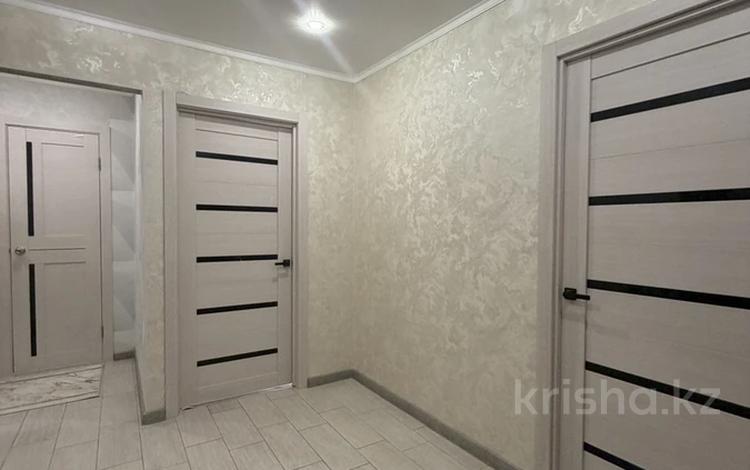 3-комнатная квартира · 65 м² · 4/9 этаж, строитель за 21.5 млн ₸ в Уральске — фото 2