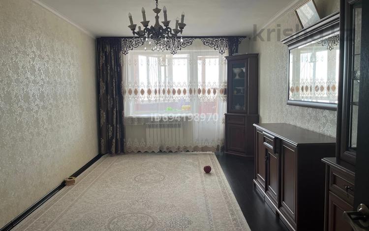 3-бөлмелі пәтер · 81 м² · 7/10 қабат, Набережная 81, бағасы: 23 млн ₸ в Актобе, мкр. Курмыш — фото 2