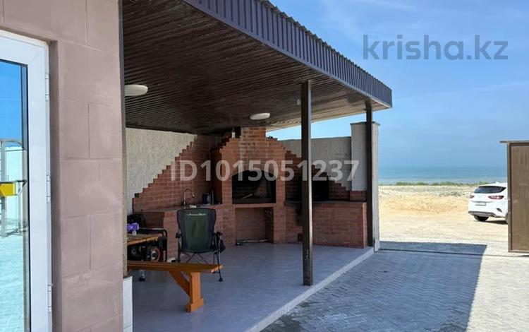 Отдельный дом · 4 комнаты · 150 м² · 10 сот., Лазурный берег — За Риксосом дом за 58 млн ₸ в Актау — фото 13