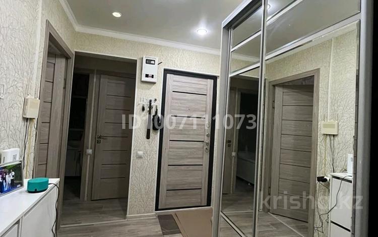 3-бөлмелі пәтер · 55 м² · 3/5 қабат, Абая 15 — Драмтеатр, бағасы: 17 млн ₸ в Атырау — фото 2