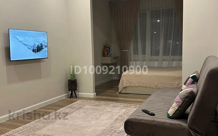 1-комнатная квартира · 33 м² · 11/12 этаж, Райымбека 210 за 300 000 ₸ в Алматы, Алмалинский р-н — фото 3