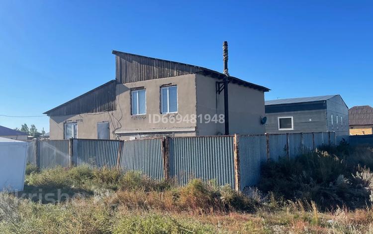 Отдельный дом · 5 комнат · 200 м² · 10 сот., Батыгай 23 за 40.5 млн ₸ в Кабанбае Батыра — фото 16