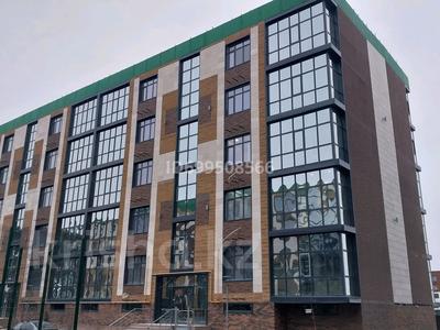 2-комнатная квартира · 60 м² · 1/5 этаж, мкр Нурсая-3, Абулхаир Хана 46/6 за 33.5 млн 〒 в Атырау