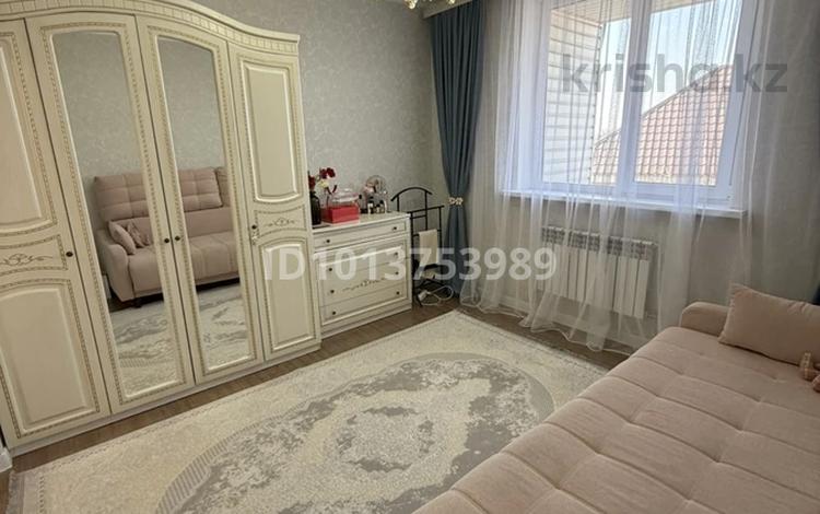 2-бөлмелі пәтер · 38 м² · 3/3 қабат, Айтеке би — Валиханова, бағасы: 24 млн ₸ в  — фото 2