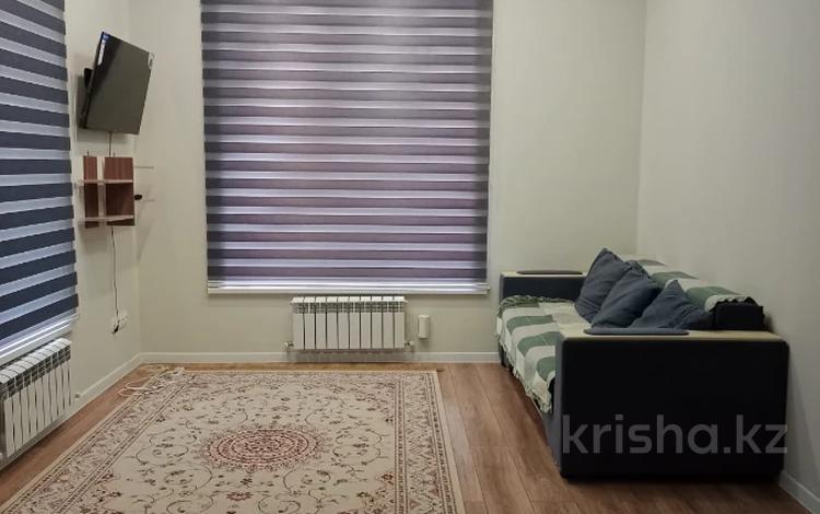 2-бөлмелі пәтер · 45.7 м² · 3/10 қабат, мкр Юго-Восток, Гапеева — Супермаркет большая Раха, СШ№ 81,ТБЦ Аян, бағасы: 26 млн ₸ в Караганде, Казыбек би р-н — фото 62