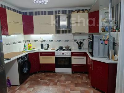 Отдельный дом · 3 комнаты · 110 м² · 8 сот., Амангельды 8 за 38 млн 〒 в Костанае