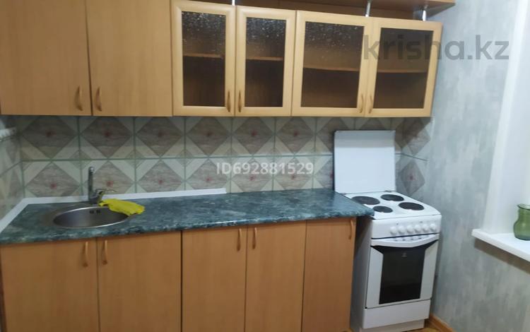 2-бөлмелі пәтер, 57 м², 2/9 қабат ай сайын, Машхур Жусупа 286, бағасы: 110 000 〒 в Павлодаре — фото 2