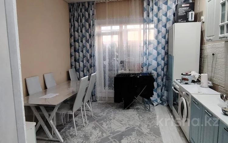 1-комнатная квартира, 48 м², 5/5 этаж, Алтын Орда за 12.5 млн 〒 в Актобе — фото 2