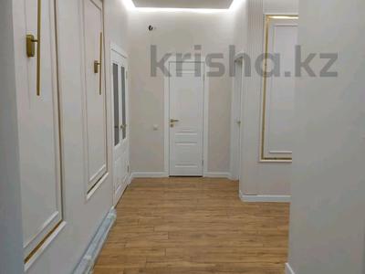 2-комнатная квартира, 78 м², 2/5 этаж, мкр. Алтын орда, мангилик ел за 30.5 млн 〒 в Актобе, мкр. Алтын орда