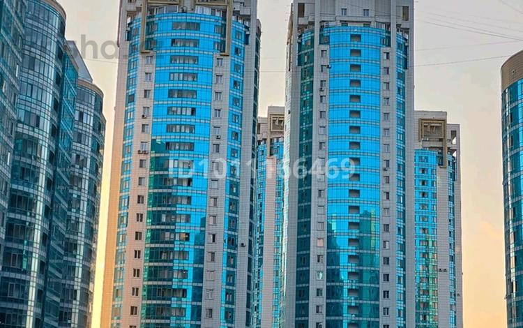 5-бөлмелі пәтер · 210.6 м² · 17/23 қабат, ул. Сарайшык 7А, бағасы: 149 млн ₸ в Астане, Есильский р-н — фото 2