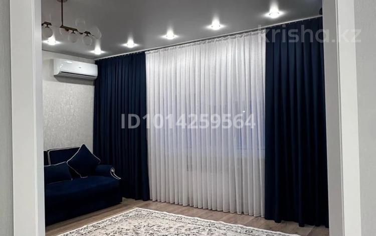 1-бөлмелі пәтер · 52 м² · 1/9 қабат, Самал 110, бағасы: 23 млн ₸ в Уральске — фото 2