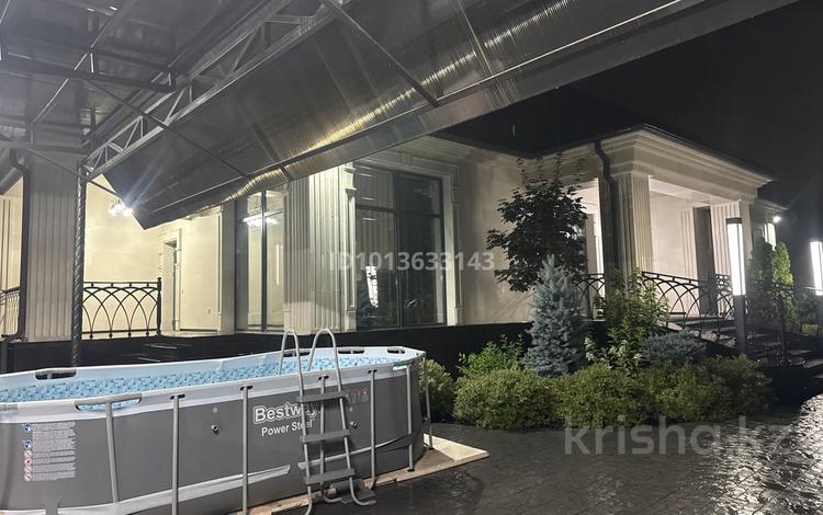 Отдельный дом · 6 комнат · 280 м² · 8.5 сот., Ықылас 2 — Школа номер 17 за 160 млн ₸ в  — фото 2