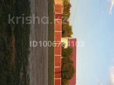 Отдельный дом · 3 комнаты · 100 м² · 15 сот., П.Бумаколь ул.Гусманова 22 за 8.5 млн 〒 в Аксае