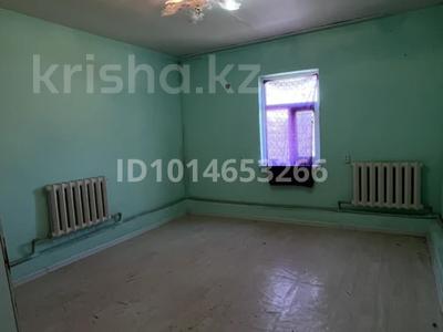 Отдельный дом · 2 комнаты · 10 м² · 10 сот., Саркырама(ЦКЗ)д 72 за 6 млн ₸ в 