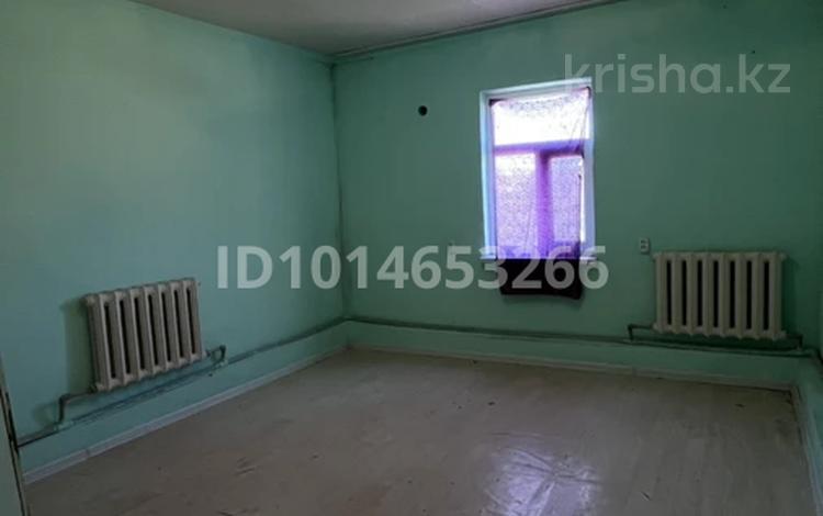 Отдельный дом · 2 комнаты · 10 м² · 10 сот., Саркырама(ЦКЗ)д 72 за 6 млн ₸ в  — фото 2