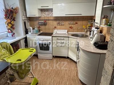 2-комнатная квартира · 46 м² · 2/5 этаж, Кабанбай батыра 105 — Центральный рынок за 180 000 〒 в Усть-Каменогорске, Ульбинский