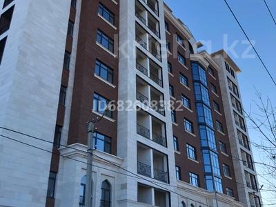 2-бөлмелі пәтер · 74 м² · 3/10 қабат, Шарипова 28, бағасы: ~ 33.3 млн ₸ в Атырау, мкр Жилгородок