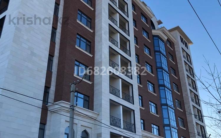 2-бөлмелі пәтер · 74 м² · 3/10 қабат, Шарипова 28, бағасы: ~ 33.3 млн ₸ в Атырау, мкр Жилгородок — фото 6