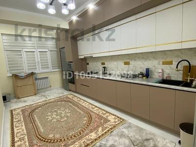 2-комнатная квартира · 73 м² · 6/10 этаж, 18 5 — Супермаркет Дана за 30 млн 〒 в Актау, 18-й мкр 