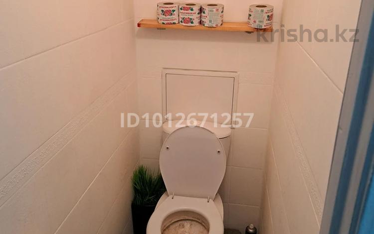 3-комнатная квартира · 60 м² · 1/3 этаж, мкр Алтай-1 7 за 35 млн ₸ в Алматы, Турксибский р-н — фото 2