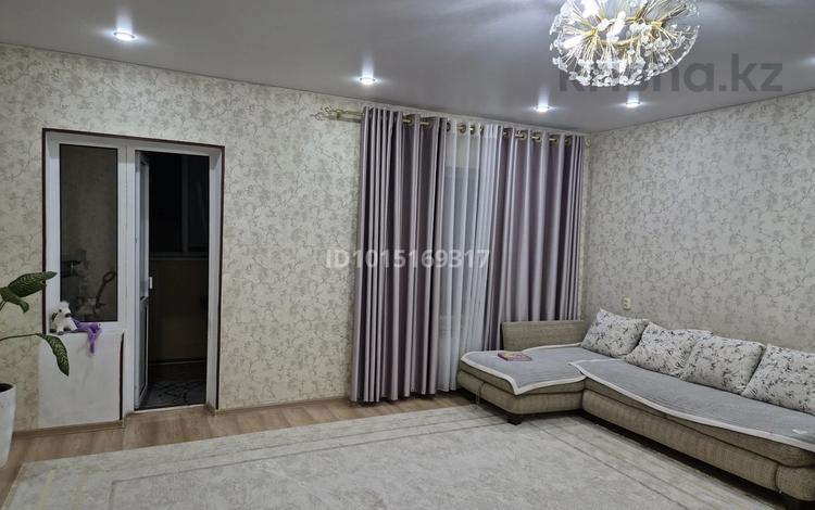 4-комнатная квартира · 95 м² · 2/2 этаж, Сетевой 3/4 за 18 млн ₸ в Сарыагаш — фото 2