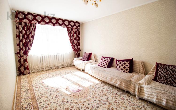 3-комнатная квартира, 60 м², 1/2 этаж помесячно, Кивилева 5 за 100 000 〒 в Талдыкоргане — фото 2