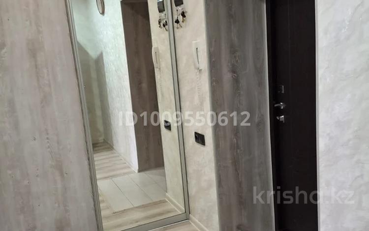 1-комнатная квартира · 45 м² · 5/5 этаж, мкр Северо-Восток за 130 000 ₸ в Уральске — фото 2