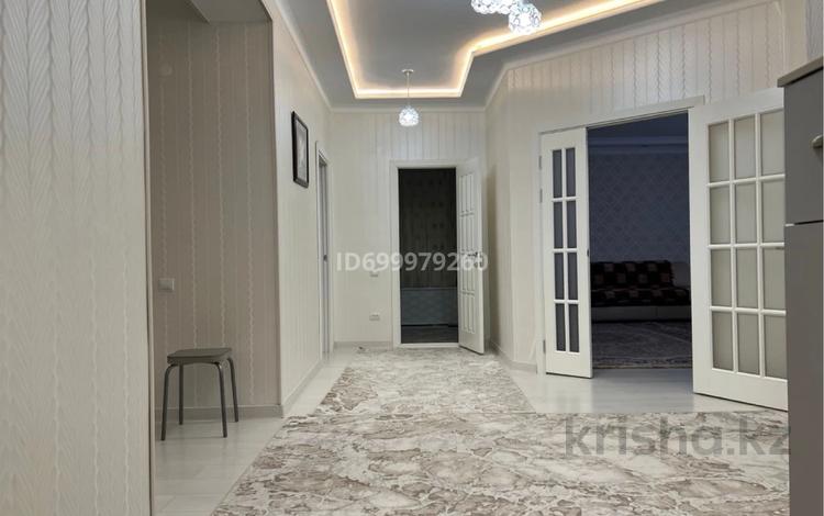 3-бөлмелі пәтер · 127 м² · 2/5 қабат, мкр. Алтын орда, Мустафы Шокая 48В, бағасы: 63 млн ₸ в Актобе — фото 3