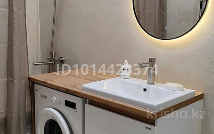 1-бөлмелі пәтер · 41 м² · 6/10 қабат, СТ Монтажник, Аэропортная 20, бағасы: 250 000 ₸ в  — фото 2