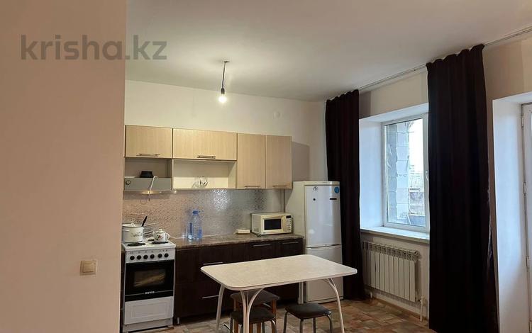 2-комнатная квартира, 65 м², 1/9 этаж, НАЗАРБАЕВА 3 за 13.5 млн 〒 в Кокшетау — фото 2