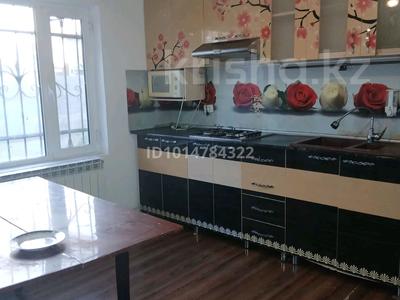 4-бөлмелі пәтер · 100 м² · 1/1 қабат, Төреқұлов 1 т.к — Сара комплекс. (возле коженный больницы), бағасы: 110 000 ₸ в Туркестане