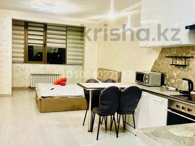 2-комнатная квартира · 48 м² · 10/10 этаж, мкр Аксай-5 25 за 48 млн ₸ в Алматы, Ауэзовский р-н