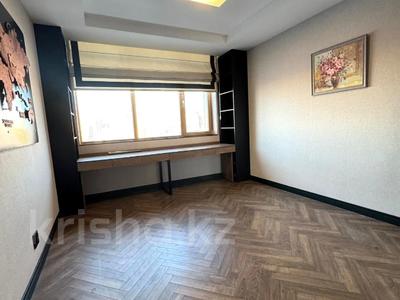3-комнатная квартира · 92 м² · 9/18 этаж, Кошкарбаева за 84 млн ₸ в Астане, Сарайшык р-н