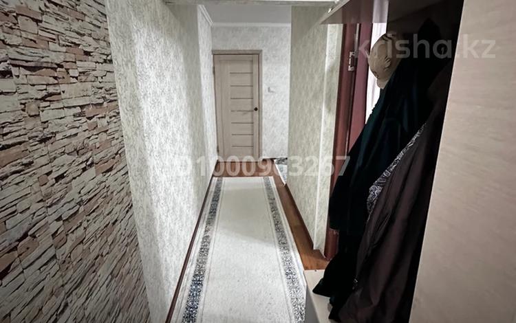 3-комнатная квартира · 62 м² · 4/5 этаж, 13-й микрорайон 165 — Улица Сайрамская за 24 млн ₸ в Шымкенте, Енбекшинский р-н — фото 2