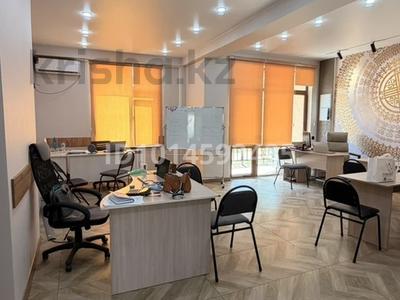Офисы, образование, кабинеты и рабочие места · 95 м² за 475 000 ₸ в Туркестане