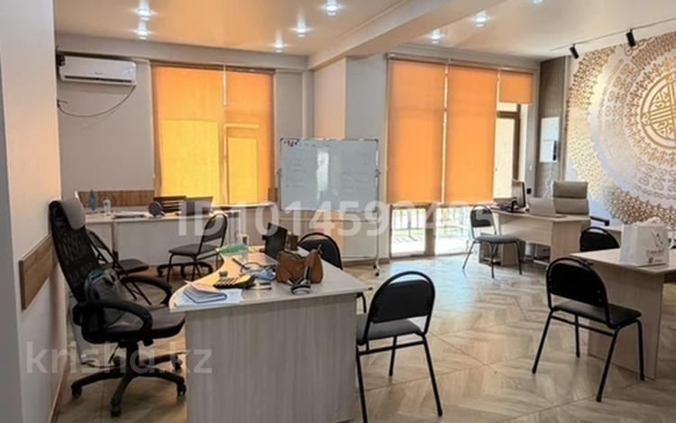 Офисы, образование, кабинеты и рабочие места · 95 м² за 475 000 ₸ в Туркестане — фото 2