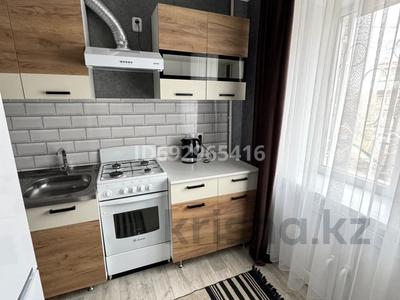 1-комнатная квартира, 32 м², 2/4 этаж помесячно, Парковая 40 за 135 000 〒 в Рудном