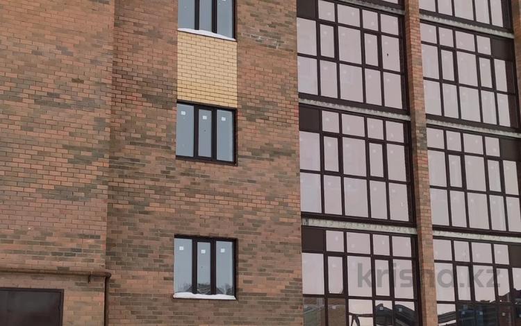 2-комнатная квартира · 73.9 м² · 3/5 этаж, мкр. Алтын орда за 21 млн ₸ в Актобе — фото 2