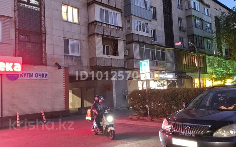 3-бөлмелі пәтер · 66 м² · 2/5 қабат, Толе би — Угу.ул.Исаева, бағасы: 53.5 млн ₸ в Алматы, Алмалинский р-н — фото 2