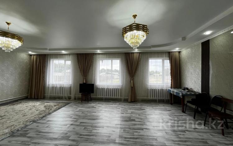 Отдельный дом · 6 комнат · 188.7 м² · 30 сот., Водная 9 за 40 млн ₸ в Семее — фото 12