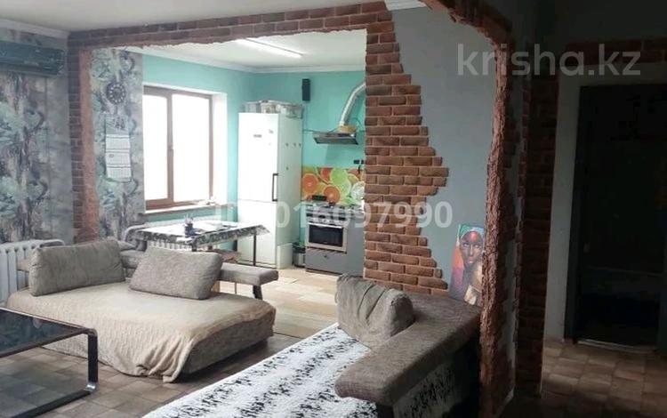 4-комнатная квартира · 72 м² · 10/10 этаж, 1 микрорайон 20а за 150 000 ₸ в Семее — фото 2