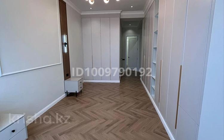 3-комнатная квартира · 118 м² · 5/12 этаж, Квартал 189 373/1 за 90 млн ₸ в Шымкенте, Каратауский р-н — фото 2