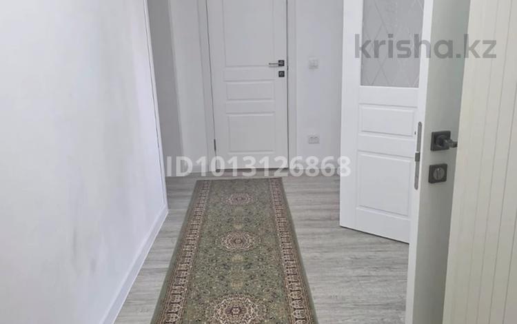 2-бөлмелі пәтер · 60 м² · 1/5 қабат, мкр. Алтын орда, Алтын орда, бағасы: 30 млн ₸ в Актобе — фото 2